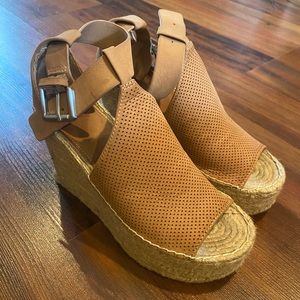 Marc fisher wedges